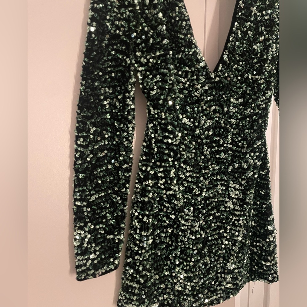 REVOLVE Bardot Sz M Green Sequin Mini Dress - Picture 7 of 12